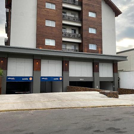 Mrg - Moderno 2D - Vita Boulevard A 2 Minutos Da Rua Coberta Грамаду Экстерьер фото
